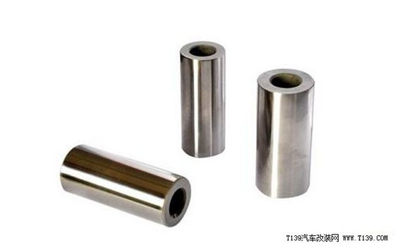 Easy Installation Engine Piston Pin TD61 With Annealing Heat Treatment Solid Structure
