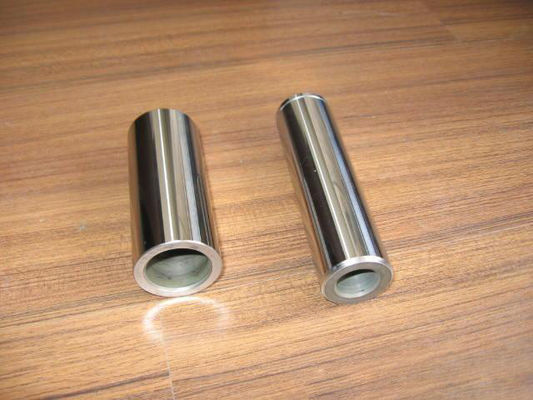 Easy Installation Engine Piston Pin TD61 With Annealing Heat Treatment Solid Structure